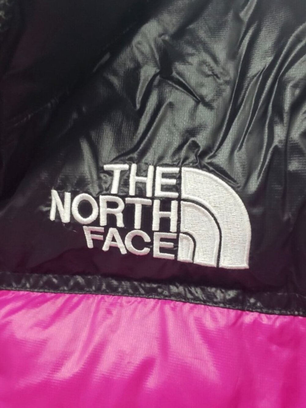 North Face Women's Nuptse Cropped Puffer Jacket XS Fuchsia Pink great condition - Picture 6 of 7